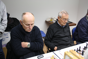 rechts Dr. Wolfgang Pieper, links Till Karow